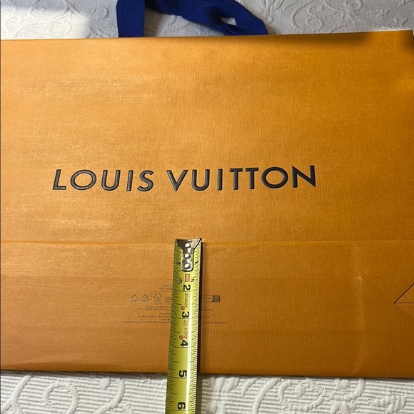 Louis Vuitton Bold Orange Bag and envelope. - Picture 4 of 10